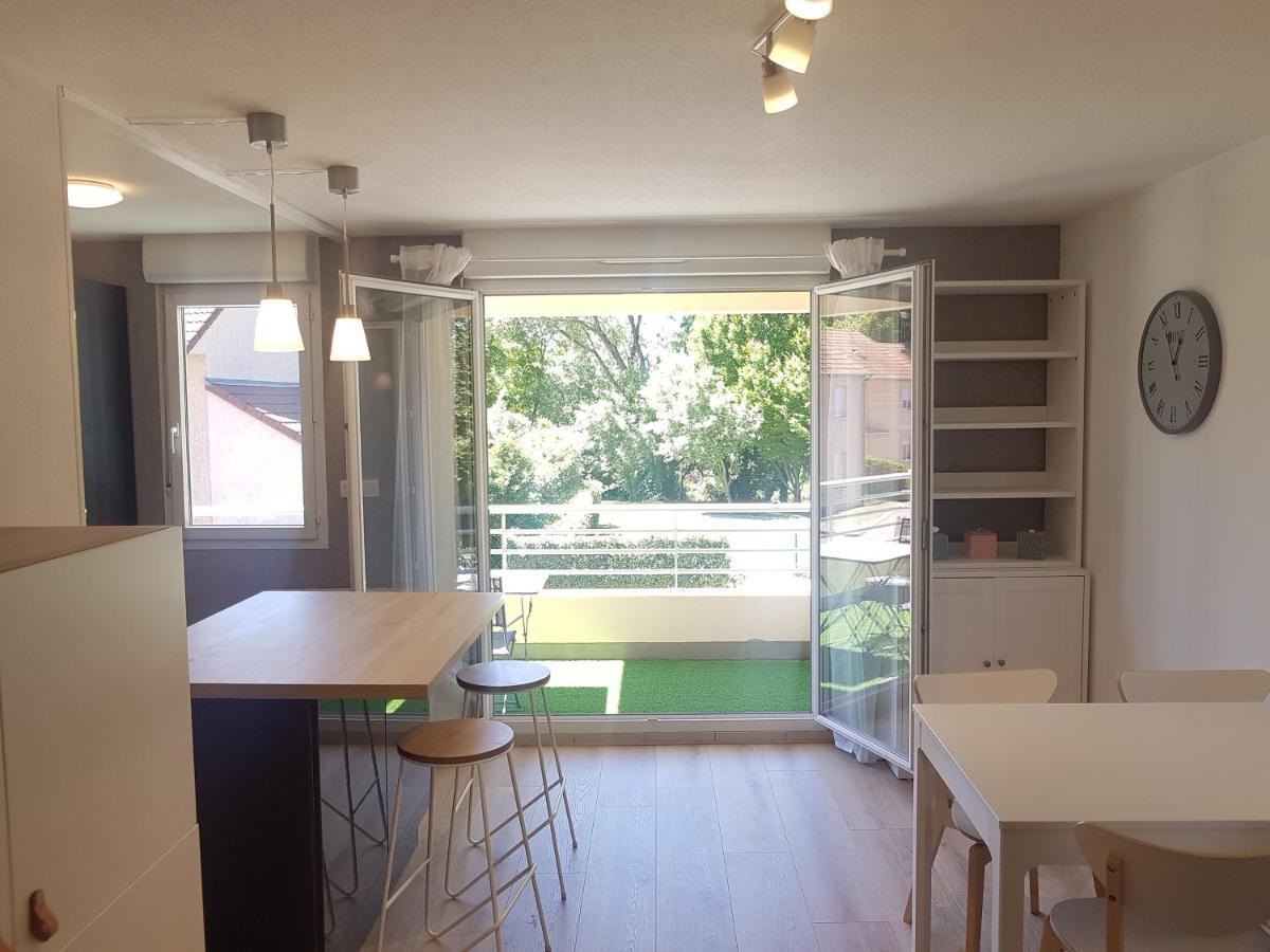 Beaune Appartement Avec Parking Et Wifi Gratuit Exterior foto